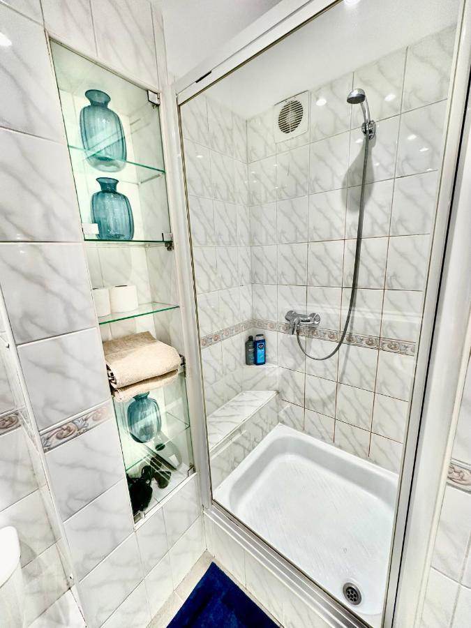 Super Apartament White Warszawa 2X Metro Scisle Centrum Wifi 300 Mbs New Экстерьер фото